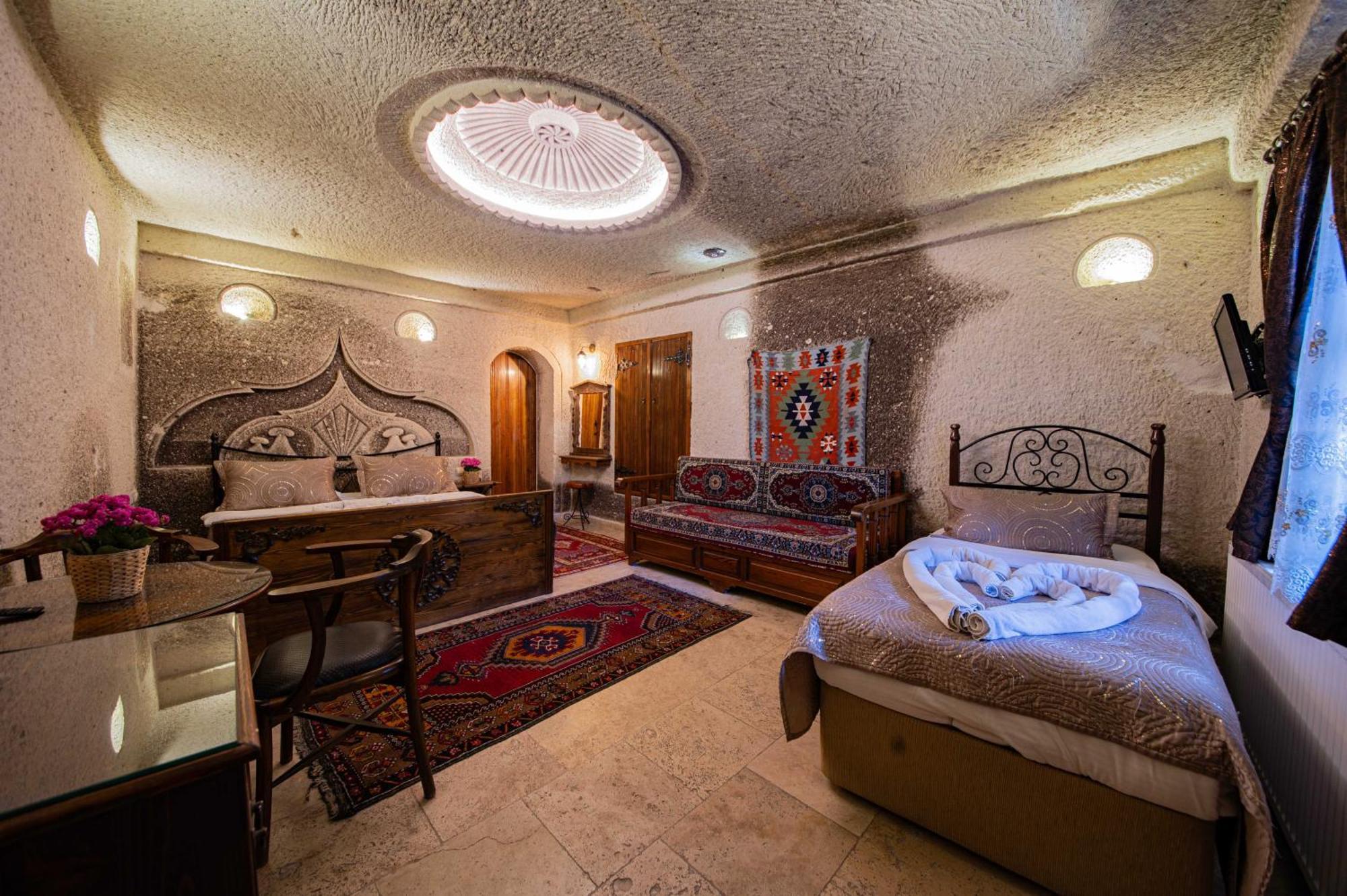 Safran Cave Hotel Göreme Exteriör bild